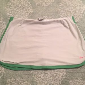 NIKE 🎾 Tennis Skirt